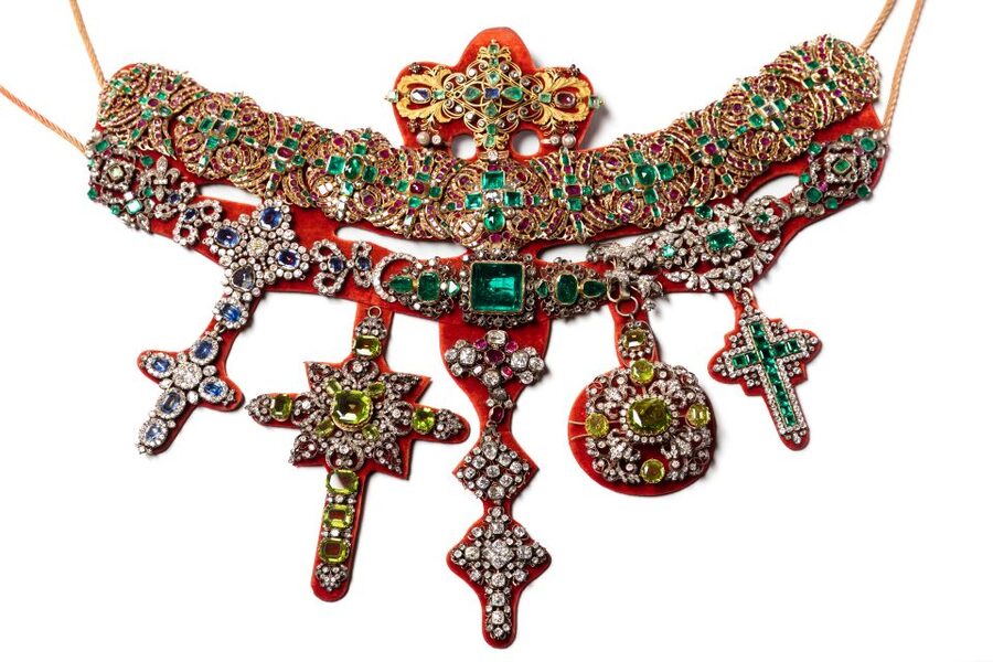 Naples: Royal Chapels & Treasure of St. Gennaro Ticket - The role of music and storytelling