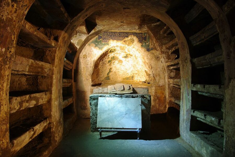 Naples: San Gaudioso Catacombs Guided Tour - Timing, Entrance, and Small Practical Warnings