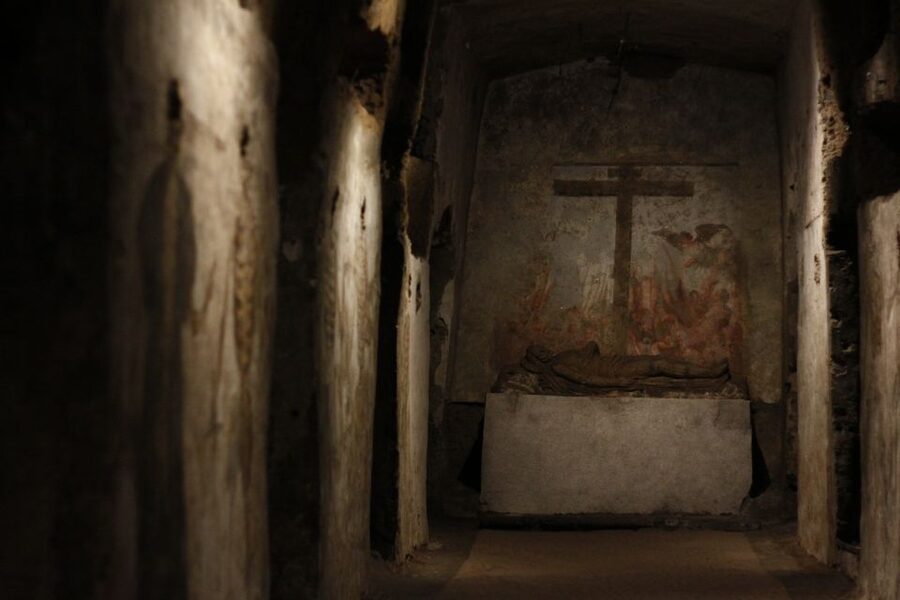 Naples: San Gaudioso Catacombs Guided Tour - The Basilica di Santa Maria della Sanità Comes First in Your Experience