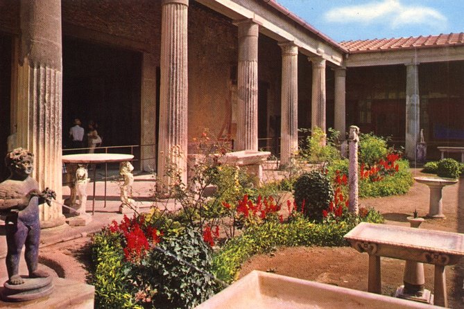 Naples Shore Excursion: Naples City and Pompeii Half Day Sightseeing Tour - Key points at a glance