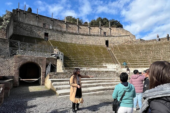Naples: Tour of Mt Vesuvius and Pompeii w/ Lunch & Wine tasting - Pompeii in two hours: a fast look at an extraordinary city