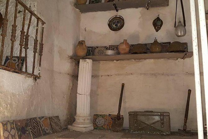 Naples Underground Spanish Quarters with Guide - Who should book this Naples tour?