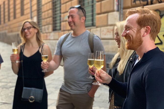 Night Street Food Tour of Palermo with a Local -For real foodies! - Via Vittorio Emanuele and the walk between meals