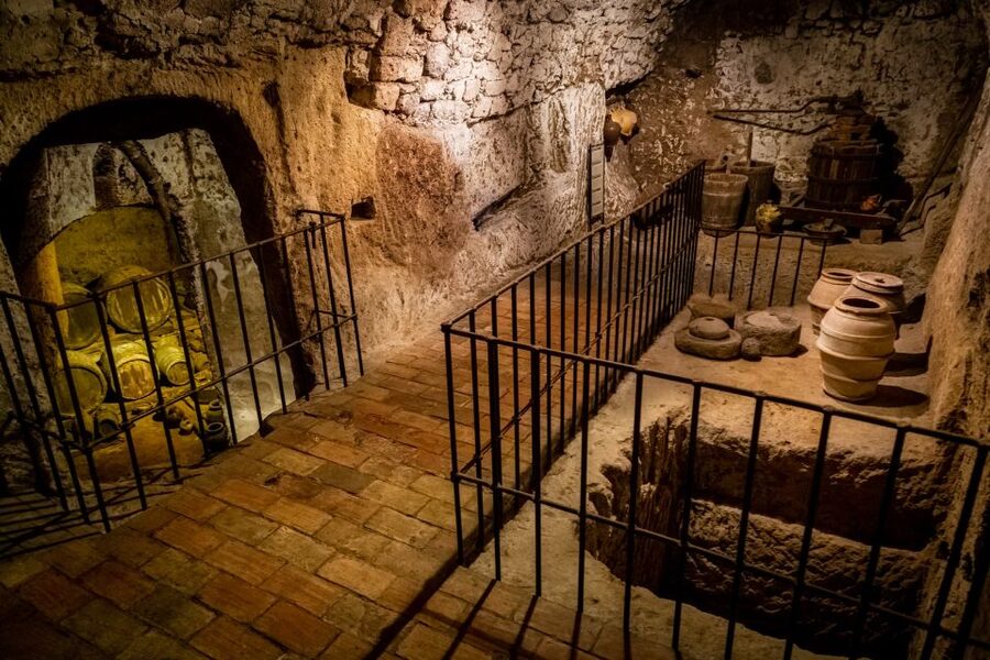 Orvieto: Pozzo della Cava Entry Ticket - Renaissance changes and the final cave