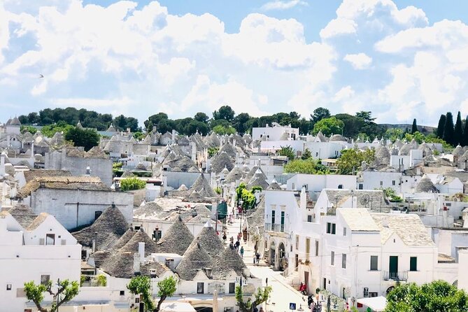 Ostuni, Alberobello and Polignano a Mare. Departing from Lecce - Timing, crowds, and the little practical details