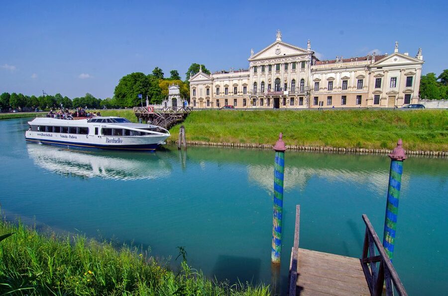 Padua to Venice Boat Cruise of the Brenta Riviera - Villa Widmann and an intimate change of scale