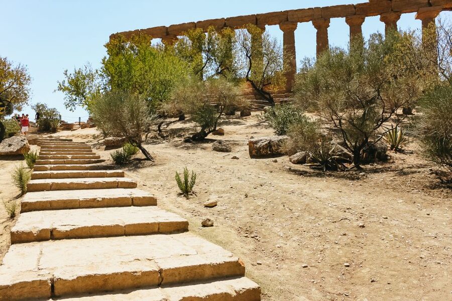 Palermo: Agrigento and the Valley of the Temples Day Tour - Guidebook or local guide: choose your level of context