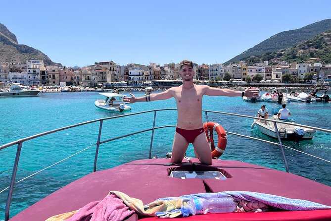 Palermo Half Day Boat Tour with Palermo Experiences - A Sicilian lunch disguised as an aperitif