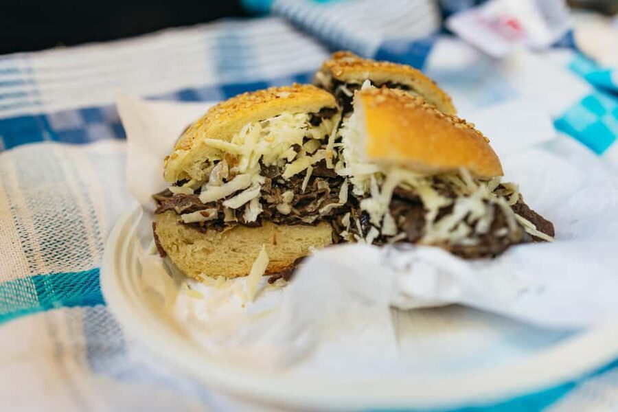 Palermo: Street Food and History Walking Tour - Cassaro, Quattro Canti and Pretoria Fountain
