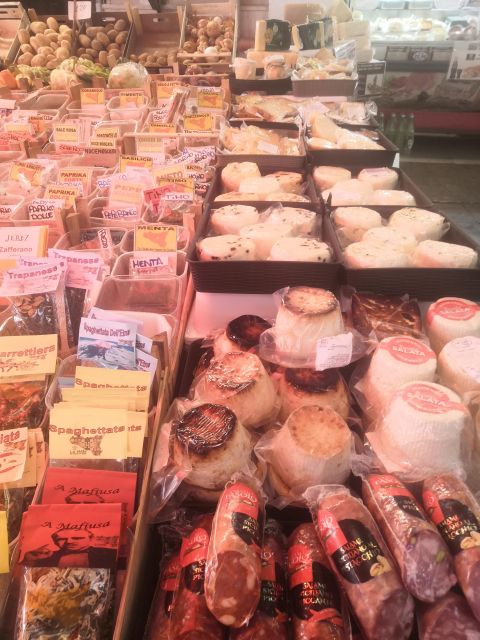 Palermo: Street Food Walking Tour at Sunset - The walking conditions and group experience