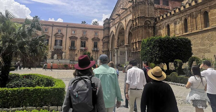 Palermo: Street Food Walking Tour with Local Guide & Tasting - Starting at Teatro Massimo in Piazza Giuseppe Verdi