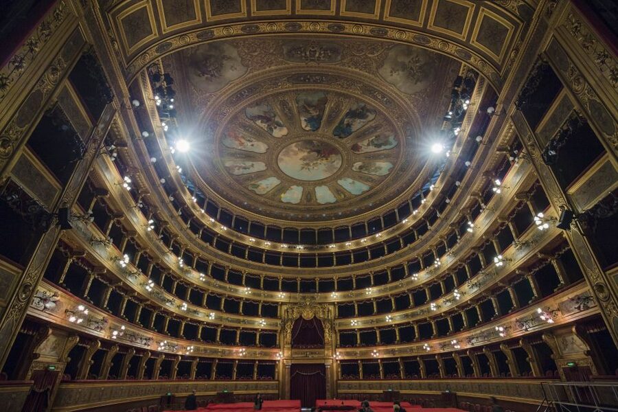 Palermo: Teatro Massimo Opera House Guided Tour - Starting at the foyer and moving into the auditorium