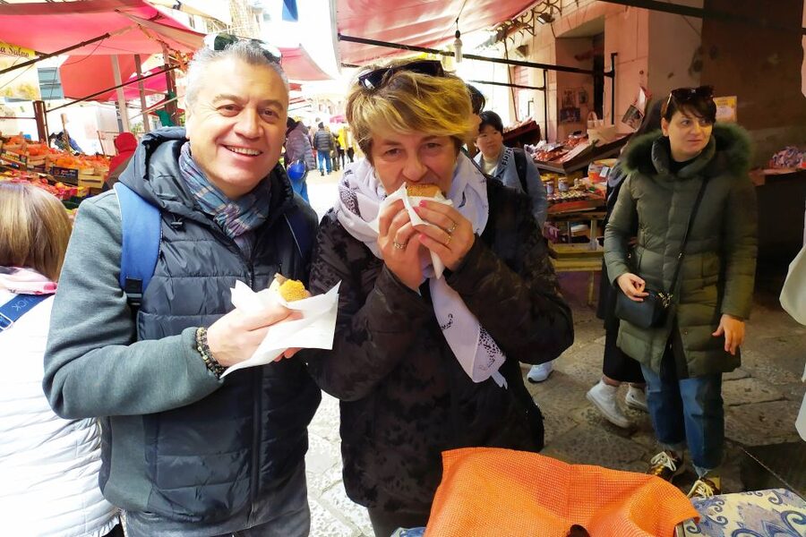 Palermo: Walking Tour of Historic Markets and Monuments - The Capo market brings Palermo down to street level