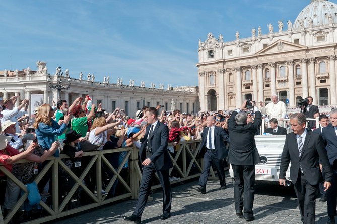 Papal Audience with Pope Leo XIV and Expert Local Guide - Meeting at 7:00 am near St. Peter’s Basilica