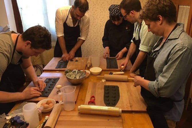 Pasta Cooking Class: Mastering Nonna's Recipes - The chefs and teaching style