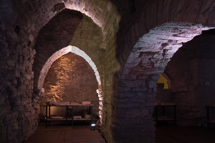 Perugia: Entry Ticket and Guided Tour of Perugia Underground - Roman roads, houses, and the story of Perugia