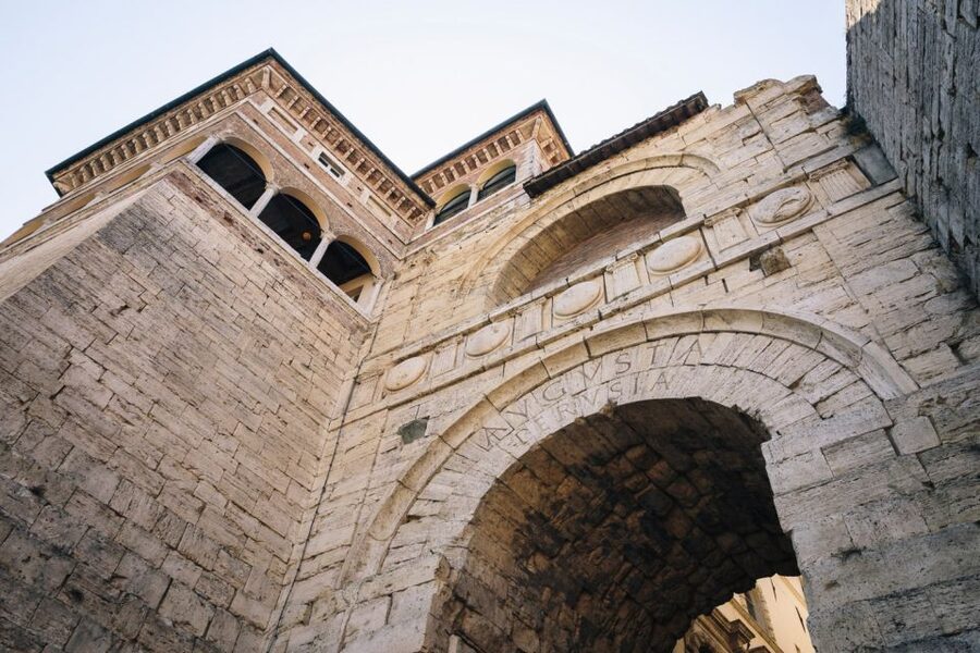 Perugia: Old Town Walking Tour, Piazza IV Novembre - Is $35 a fair price?