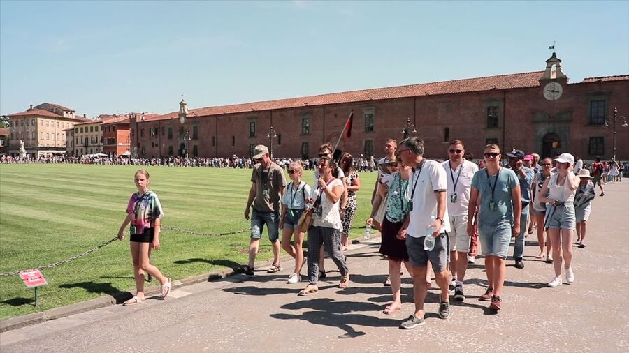 Pisa: Half-Day Afternoon Tour from Florence - Two hours to explore, photograph, and eat