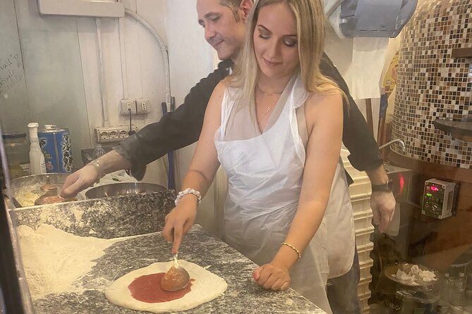 Pizza and Tiramisù Making class - Why this Naples cooking class works