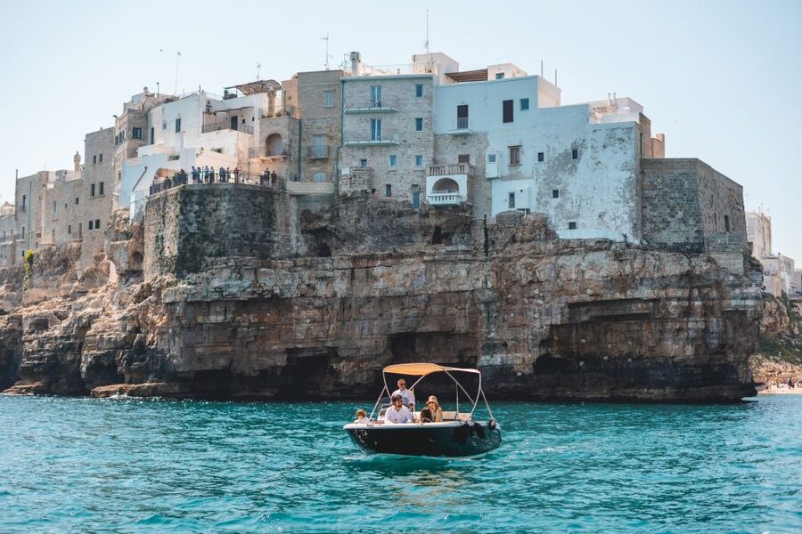 Polignano a Mare: Boat Cruise to Scenic Caves with Prosecco - Grotta Azzurra and Grotta delle Rondinelle
