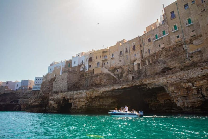 Polignano a Mare: Boat Tour with Prosecco and Snacks - Meeting at San Vito Port
