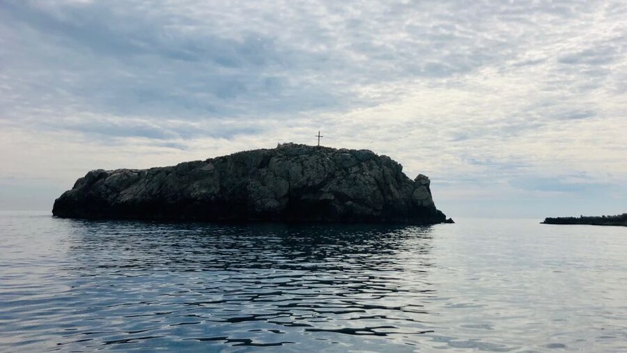 Polignano a Mare: Boat Trip, Swim & Cave with Aperitif - Is $35 good value for 90 minutes?