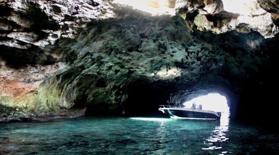 Polignano a Mare: Boat Trip, Swim & Cave with Aperitif - The coastal sights, from Cala Paguro to Lama Monachile