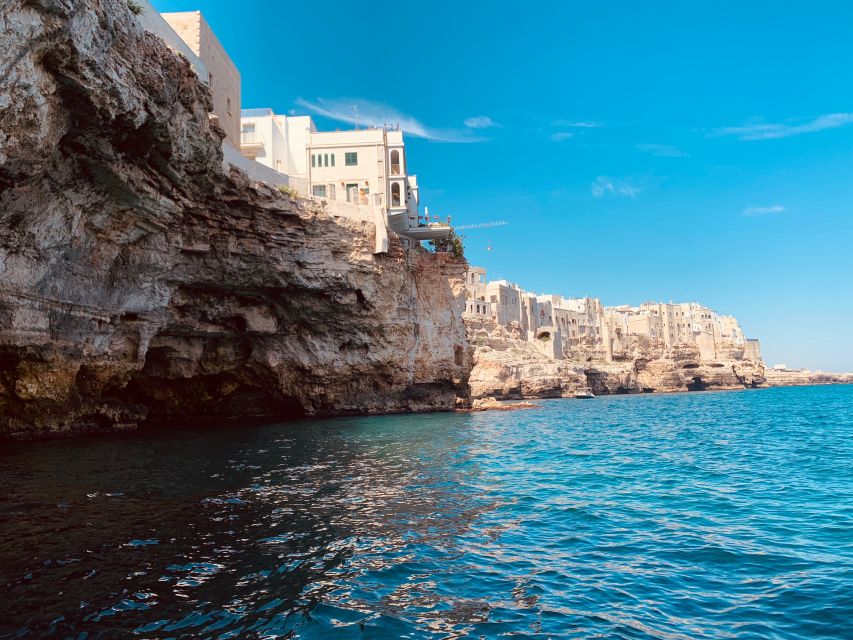 Polignano a Mare: Cave Boat Tour with Aperitif - Cala Port’Alga and Grotticella Sella