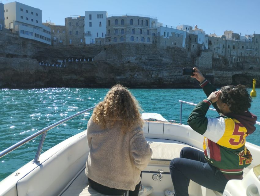 Polignano a Mare: Speedboat Cruise to Caves with Aperitif - Grotta Ardito and Grotta delle Monache