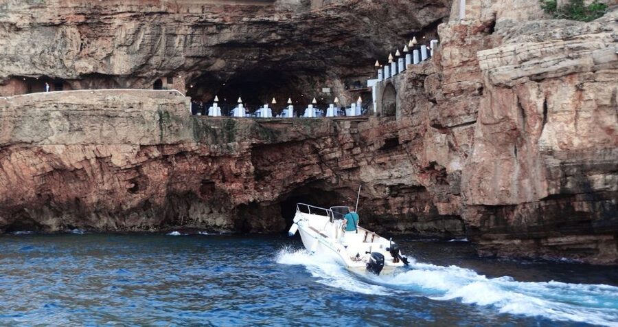 Polignano a Mare: Speedboat Cruise to Caves with Aperitif - Hermit’s Rock, Cala Port’Alga, and the Cave of Pigeons