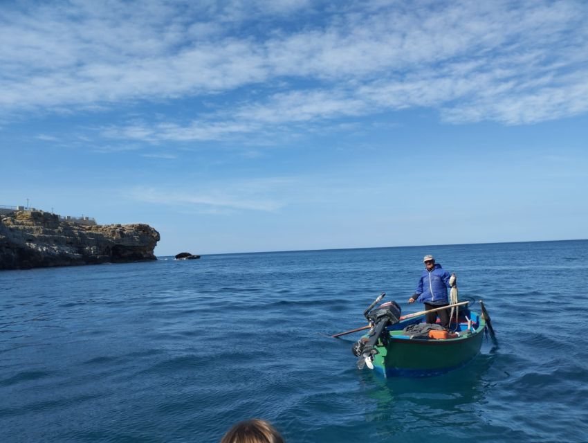 Polignano a Mare: Speedboat Cruise to Caves with Aperitif - The swim stop and the 15-minute pause