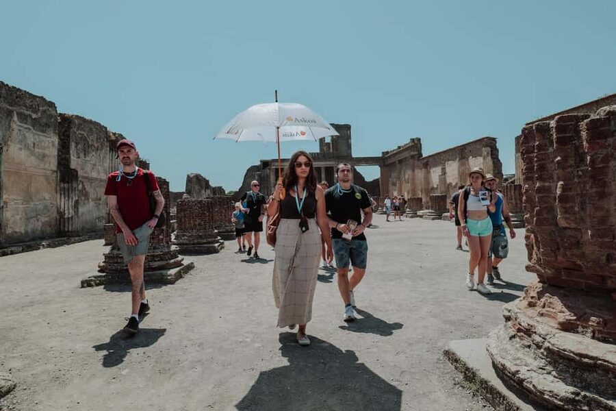 Pompeii 3hours Villa of Mysteries tour with an Archaeologist - What three hours really covers