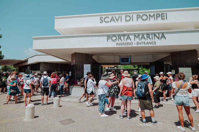 Pompeii and Herculaneum Small Group Tour with an Archaeologist - Skeleton House, baths, and grand interiors