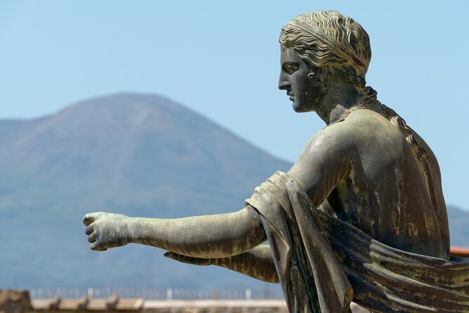Pompeii and Mount Vesuvius Day Trip from Rome with Pizza Lunch - The pizza stop in Ercolano