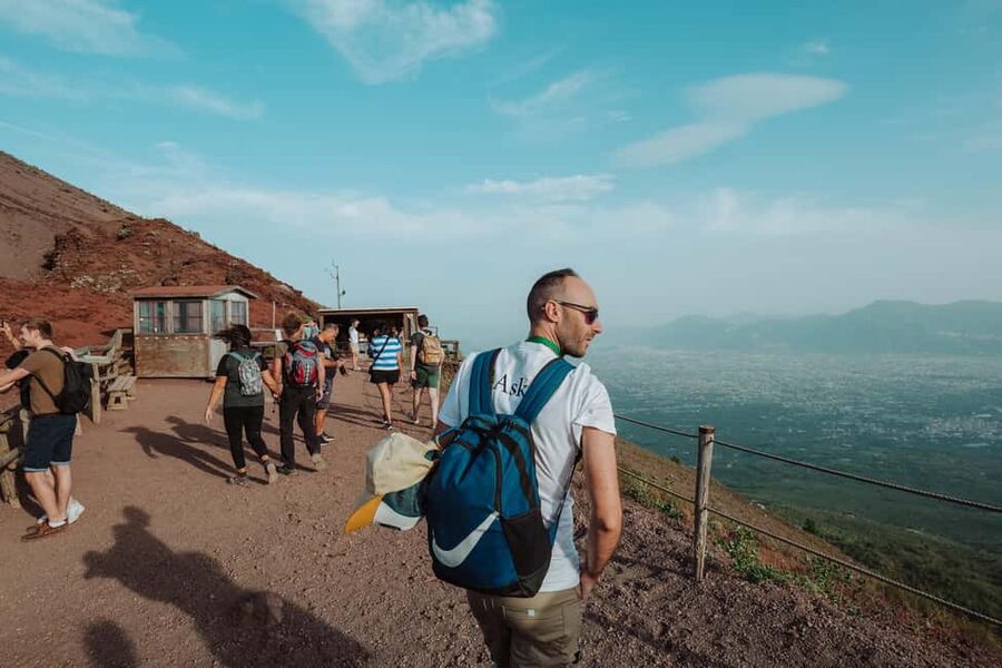 Pompeii and Mount Vesuvius excursion from Naples - The break before Pompeii