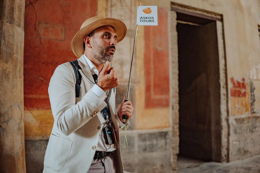 Pompeii: Entry Ticket and Guided Tour with an Archaeologist - The Lupanar and the less polished side of Pompeii