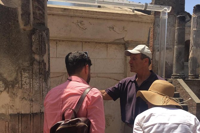 PompeiI Exclusive Tour with your Archaeologist in a Small Group - Forum Baths and the thermopolium