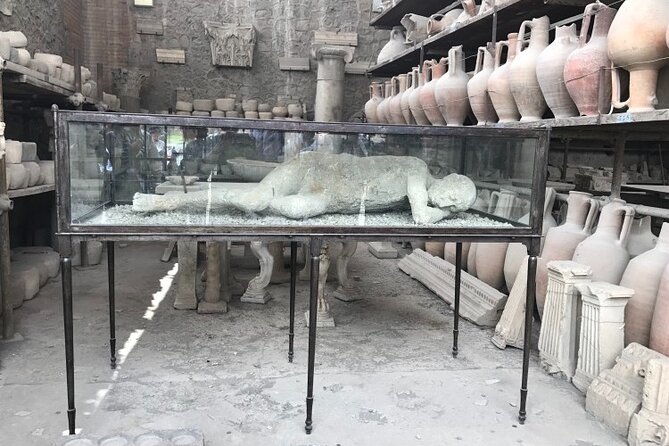 Pompeii: Guided Small Group Tour Max 6 People with Private Option - Why a small Pompeii tour works so well