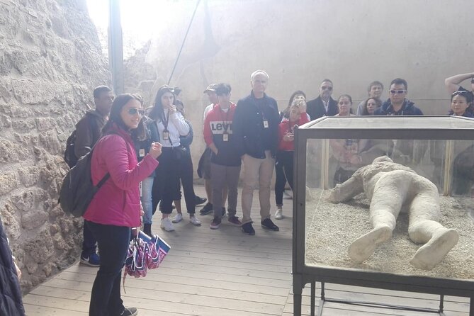 Pompeii & Herculaneum Day Trip from Naples with Lunch - Herculaneum and its preserved homes
