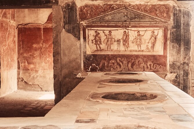 Pompeii Private Tour with an Archaeologist and Skip The Line - 3 hours - Why an archaeologist changes the Pompeii visit