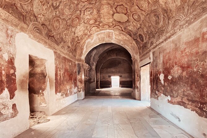 Pompeii Private Tour with an Archaeologist and Skip The Line - 3 hours - The Forum, Basilica, and Temple of Jupiter