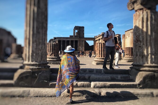 Pompeii Private Tour with an Archaeologist and Skip The Line - Why a private archaeologist helps at Pompeii