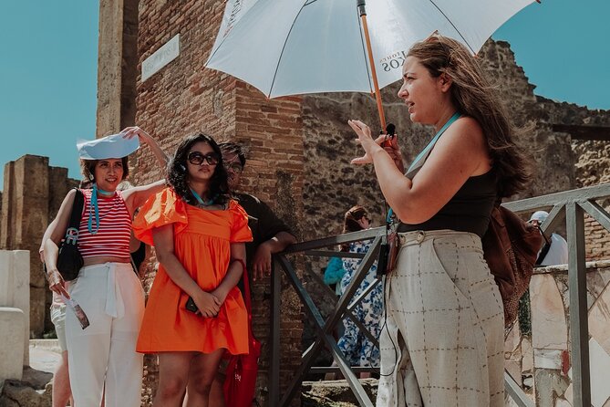 Pompeii Private Tour with an Archaeologist Guide - The House of Menander and the Forum Granaries