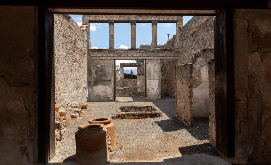 Pompeii: Skip-the-Line Entry Ticket with Audio Guide or Tour - What the $37 price really buys you