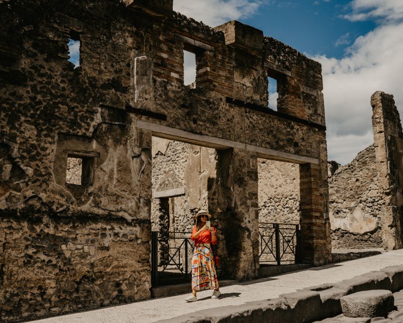 Pompeii: Skip-the-Line Entry Ticket with Digital Guide App - Walking the Ancient Streets