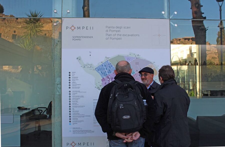 Pompeii: Skip-the-Line Tickets and Tour with Archaeologist - Walking the original volcanic streets