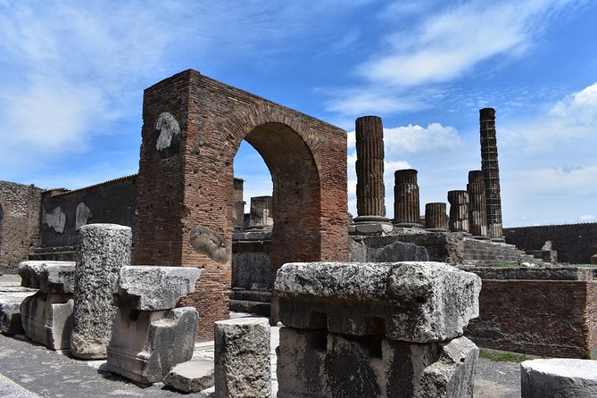 Pompeii Skip-the-line Tour with Archaeologist Guide - What the archaeologist guides add