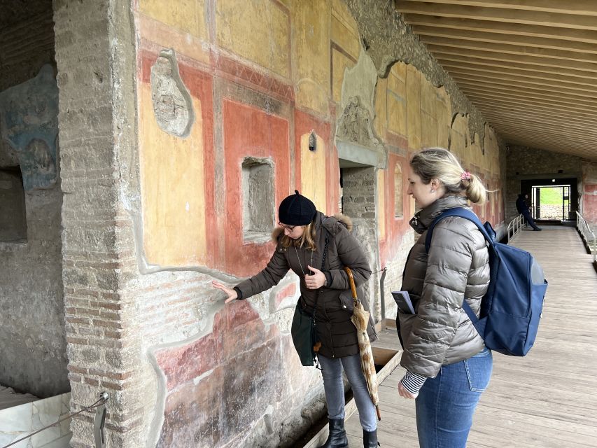 Pompeii: Small-Group Guided Tour with Skip-the-Line Ticket - The Vetutius Placidus House and ancient fast food