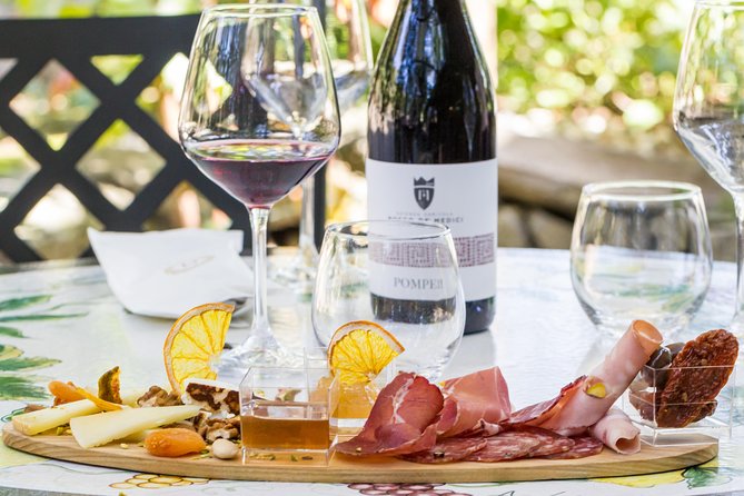 Pompeii Vineyard Escape: Private Wine Tasting & Lunch - Who will enjoy this most?