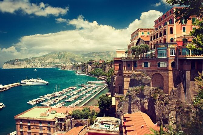 Private Amalfi Coast Tour (Positano, Amalfi & Ravello) - The Sorrento viewpoint starts the day